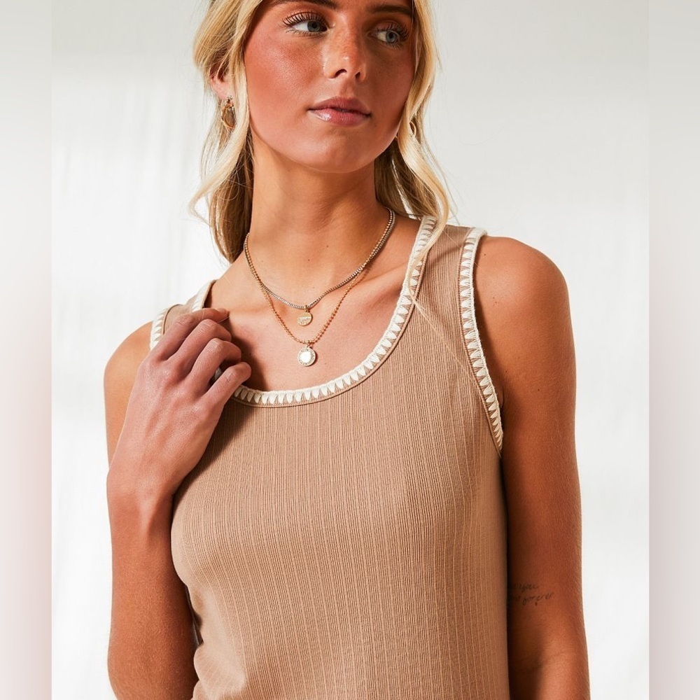 BKE WHIPSTITCH TOP - Picture 5 of 10